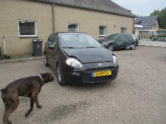 damaged passenger cars Fiat Punto Evo 0.9 TwinAir Street NAP 2014/4