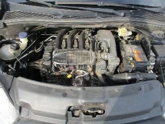 Peugeot 208 1.2 PureTech Allure picture 27