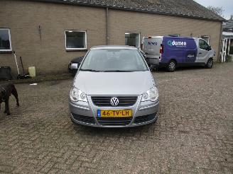 Volkswagen Polo 1.4-16V Optive picture 2