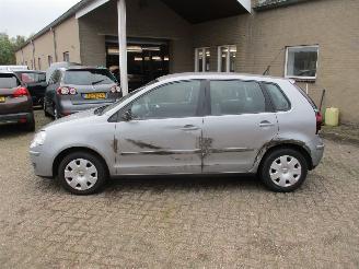 Volkswagen Polo 1.4-16V Optive picture 4