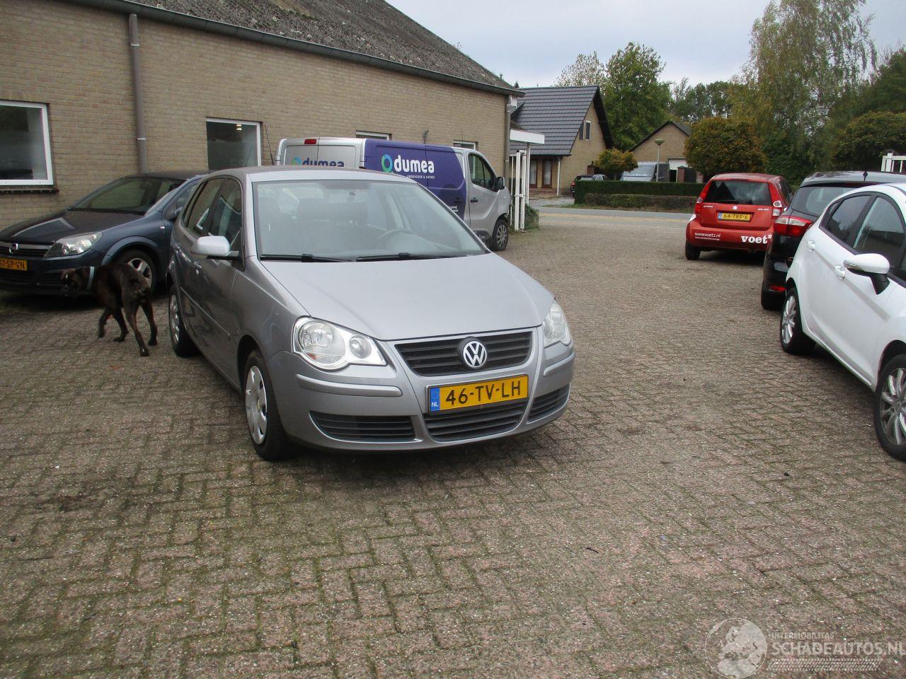 Volkswagen Polo 1.4-16V Optive
