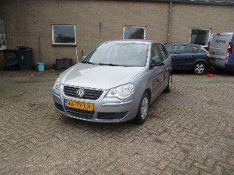 Volkswagen Polo 1.4-16V Optive picture 3