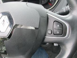 Renault Captur 0.9 TCe Edition one REST BPM 1000 EURO !!! NAP picture 26