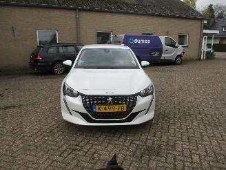 Peugeot 208 1.2 PureTech Active NAP picture 2
