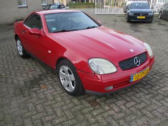 Coche accidentado Mercedes SLK 200 dak werkt prima 1997/7