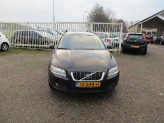 Volvo V-70 2.0 picture 2