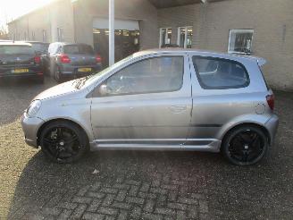 Toyota Yaris 1.5-16V VVT-i Sport picture 4