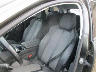 Peugeot 3008 1.2 PureTech Bl NAP REST BPM 1200 EURO !!!! picture 21