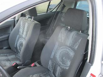 Opel Agila 1.0 edition Airco NAP picture 14