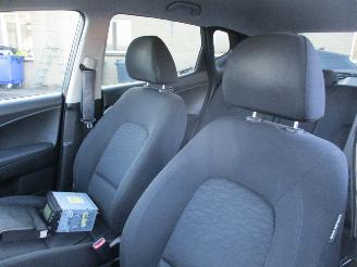 Hyundai Ix20 1.4i I-vision Airco NAP picture 16