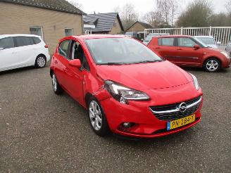 Schadeauto Opel Corsa 1.4 Online Edition 2017/8
