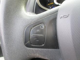 Renault Clio 1.5 dCi Dynamique picture 33