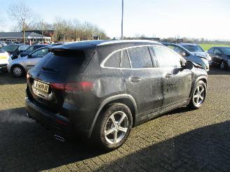 Mercedes GLA 250 4MATIC AMG Line picture 7