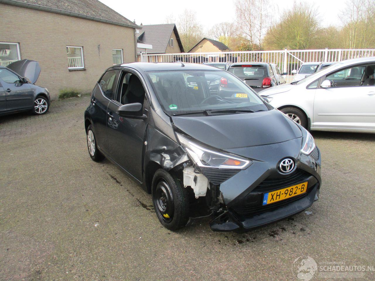 Toyota Aygo 1.0 VVT-i x-fun REST BPM €300,-!!!