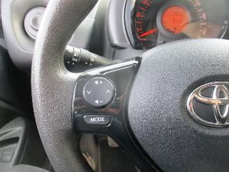Toyota Aygo 1.0 VVT-i x-fun REST BPM €300,-!!! picture 24