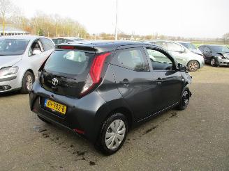 Toyota Aygo 1.0 VVT-i x-fun REST BPM €300,-!!! picture 7