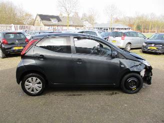 Toyota Aygo 1.0 VVT-i x-fun REST BPM €300,-!!! picture 8