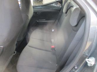Toyota Aygo 1.0 VVT-i x-fun REST BPM €300,-!!! picture 33