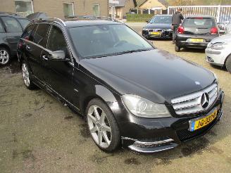 damaged passenger cars Mercedes C-klasse 220 CDI BnsCl. Avg. 2011/9