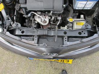 Toyota Yaris 1.0 VVT-i Now REST BPM €300,-!!! picture 14
