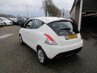 Lancia Ypsilon 0.9 TwinAir Gold picture 5