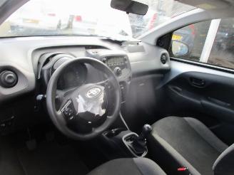 Toyota Aygo 1.0 VVT-i x-fun REST BPM €300,-!!! picture 21