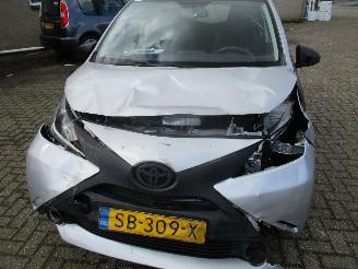 Toyota Aygo 1.0 VVT-i x-fun REST BPM €300,-!!! picture 10