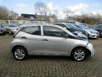 Toyota Aygo 1.0 VVT-i x-fun REST BPM €300,-!!! picture 8