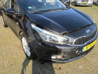 Kia Cee d cee\'d Sportswagon picture 9