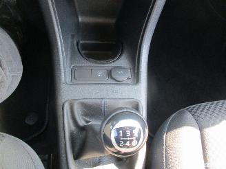 Volkswagen Up! 1.0 high up! BlueM. REST BPM €250,-!!! picture 16