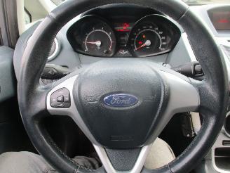 Ford Fiesta 1.25 Titanium picture 14