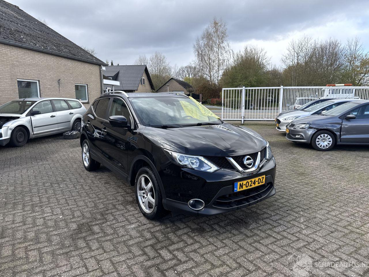 Nissan Qashqai 1.6 Tekna 17 REST BPM €400,-!!!