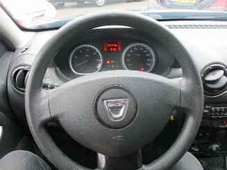 Dacia Duster 1.6 Laureate 2wd REST BPM €200,-!!! picture 18