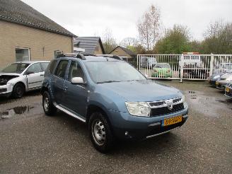 krockskadad bil auto Dacia Duster 1.6 Laureate 2wd REST BPM €200,-!!! 2010/9