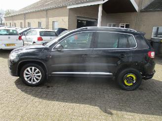 Volkswagen Tiguan 2.0 TSI Sport&Style 4motion REST BPM €1600,-!!! picture 4