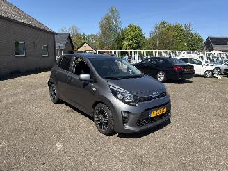 Damaged car Kia Picanto 1.0 DPi DynamicLine REST BPM €800,-!!! 2022/6