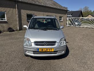 Opel Agila 1.2-16V Comfort picture 2