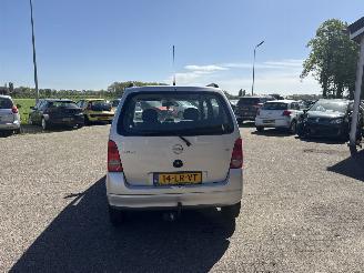 Opel Agila 1.2-16V Comfort picture 6