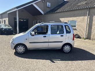 Opel Agila 1.2-16V Comfort picture 4