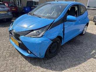 Toyota Aygo 1.0 VVT-i x-Play REST BPM €250,-!!! picture 13