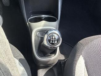 Toyota Aygo 1.0 VVT-i x-Play REST BPM €250,-!!! picture 28
