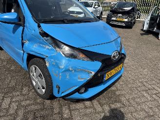 Toyota Aygo 1.0 VVT-i x-Play REST BPM €250,-!!! picture 12