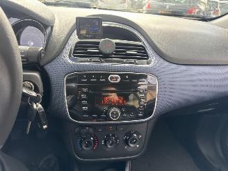Fiat Punto Evo 1.3 M-Jet Dynamic picture 13