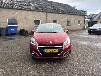 Peugeot 208 1.2 PureT. Blue Lion REST BPM €370,-!!! picture 2