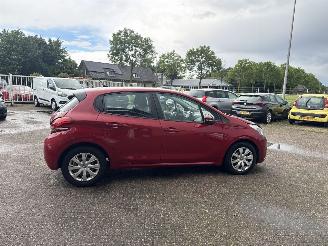 Peugeot 208 1.2 PureT. Blue Lion REST BPM €370,-!!! picture 11