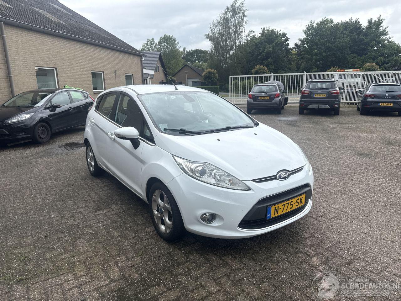 Ford Fiesta 1.4 Titanium AUTOMAAT