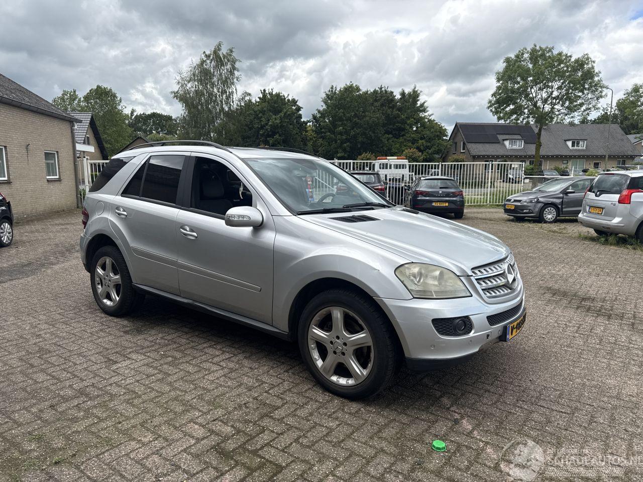 Mercedes M-klasse 320 CDI 4matic AUT GRIJS KENTEKEN