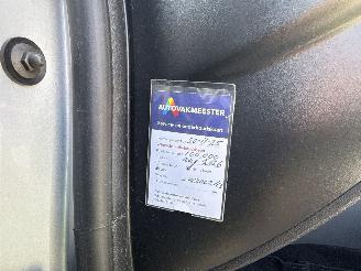 Renault Clio 1.2 16V Estate picture 25