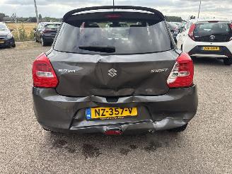 Suzuki Swift 1.0 Stijl REST BPM €700,-!!! picture 9