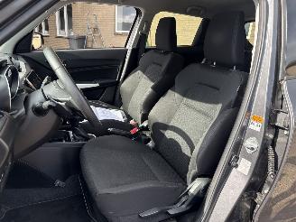 Suzuki Swift 1.0 Stijl REST BPM €700,-!!! picture 30